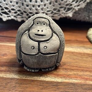 Artisonia Renconada rare baby gorilla 1971 no damage very cute Uruguay